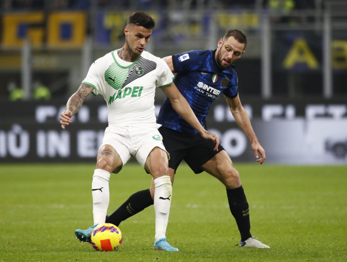 West Ham finalise Gianluca Scamacca deal