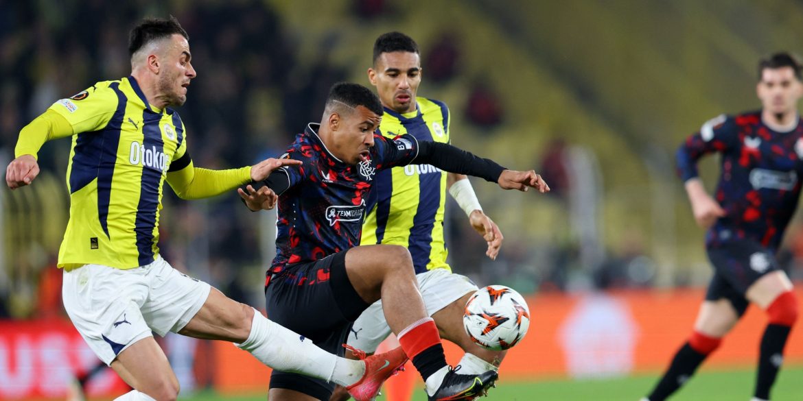 Everton enquire to sign "brilliant" £17m star as rival club stalls on deal